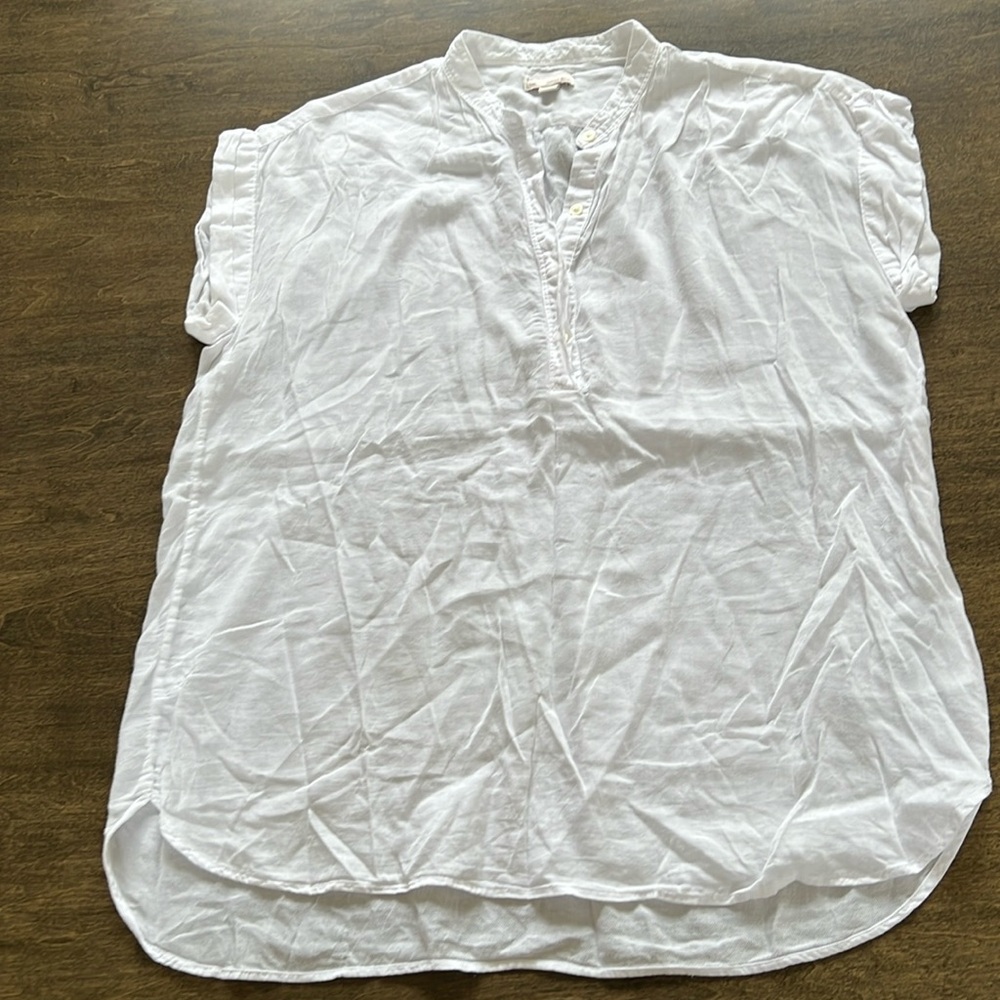 Gap white top